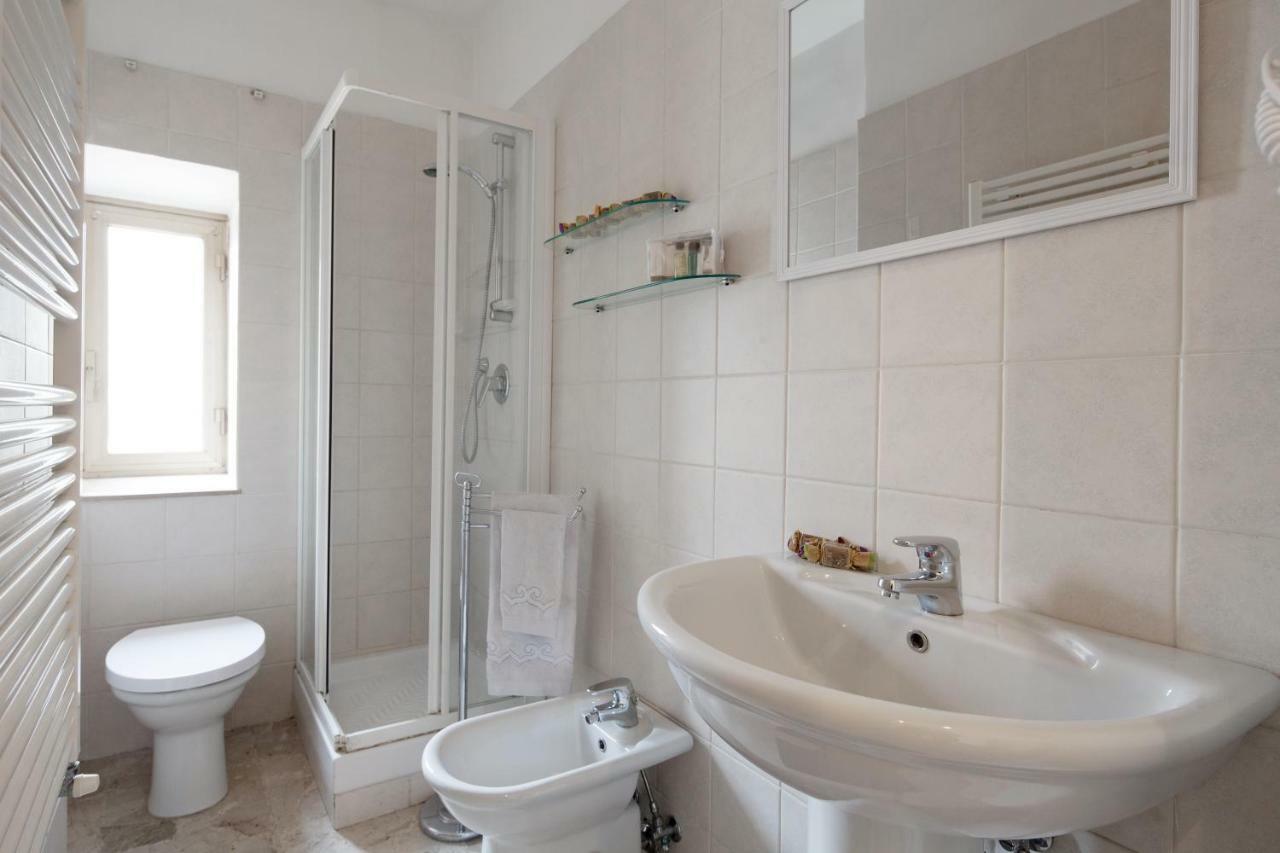Blu Sea Rooms Специя Экстерьер фото